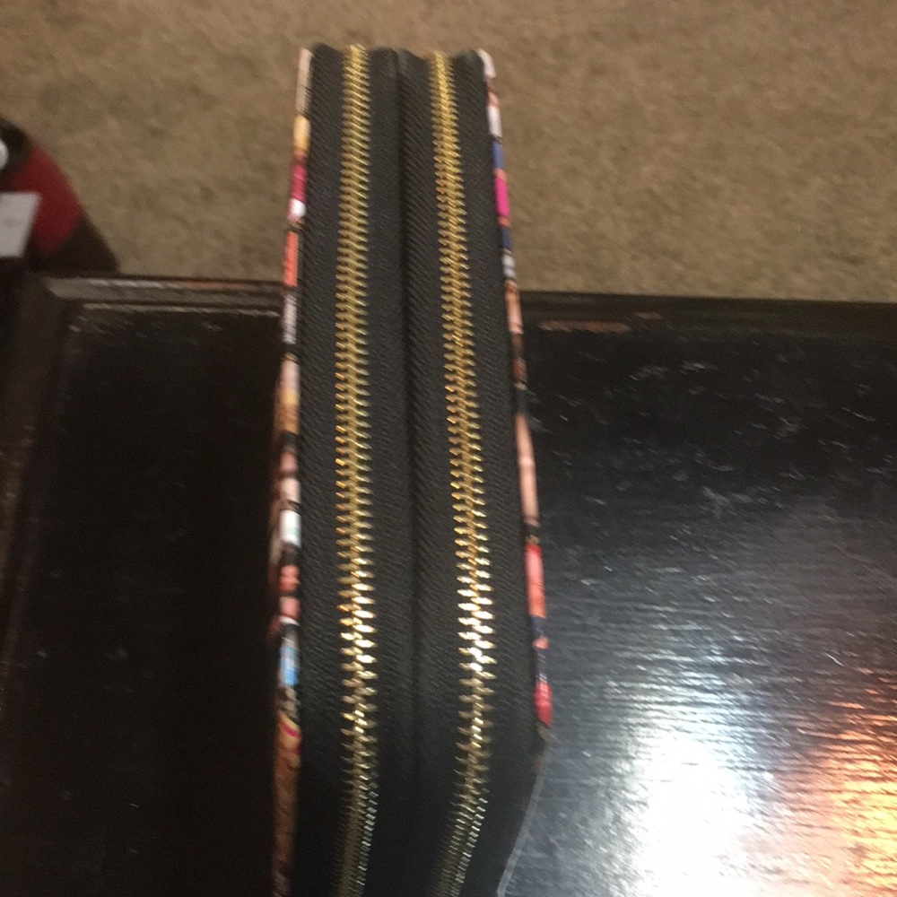 Wallet - Picture 2 of 2